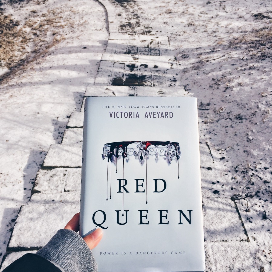 Red Queen by Victoria Aveyard